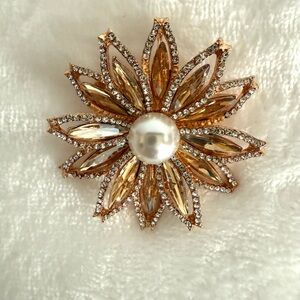 Elegant Gold and Faux Pearl Rhinestone Brooch NWOT